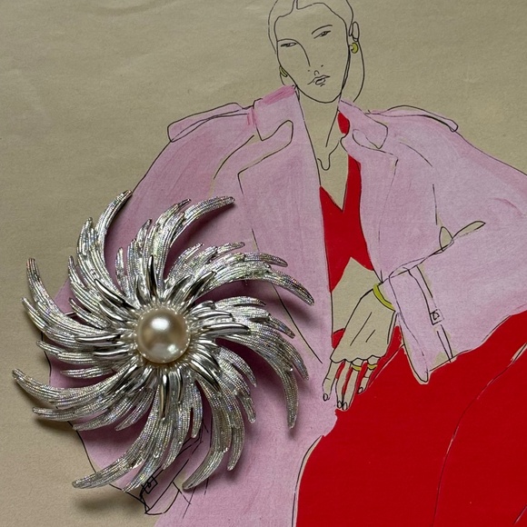 VINTAGE SARAH COVENTRY Brooch Floral Silver SWIRL Pearl Statement - Picture 1 of 8